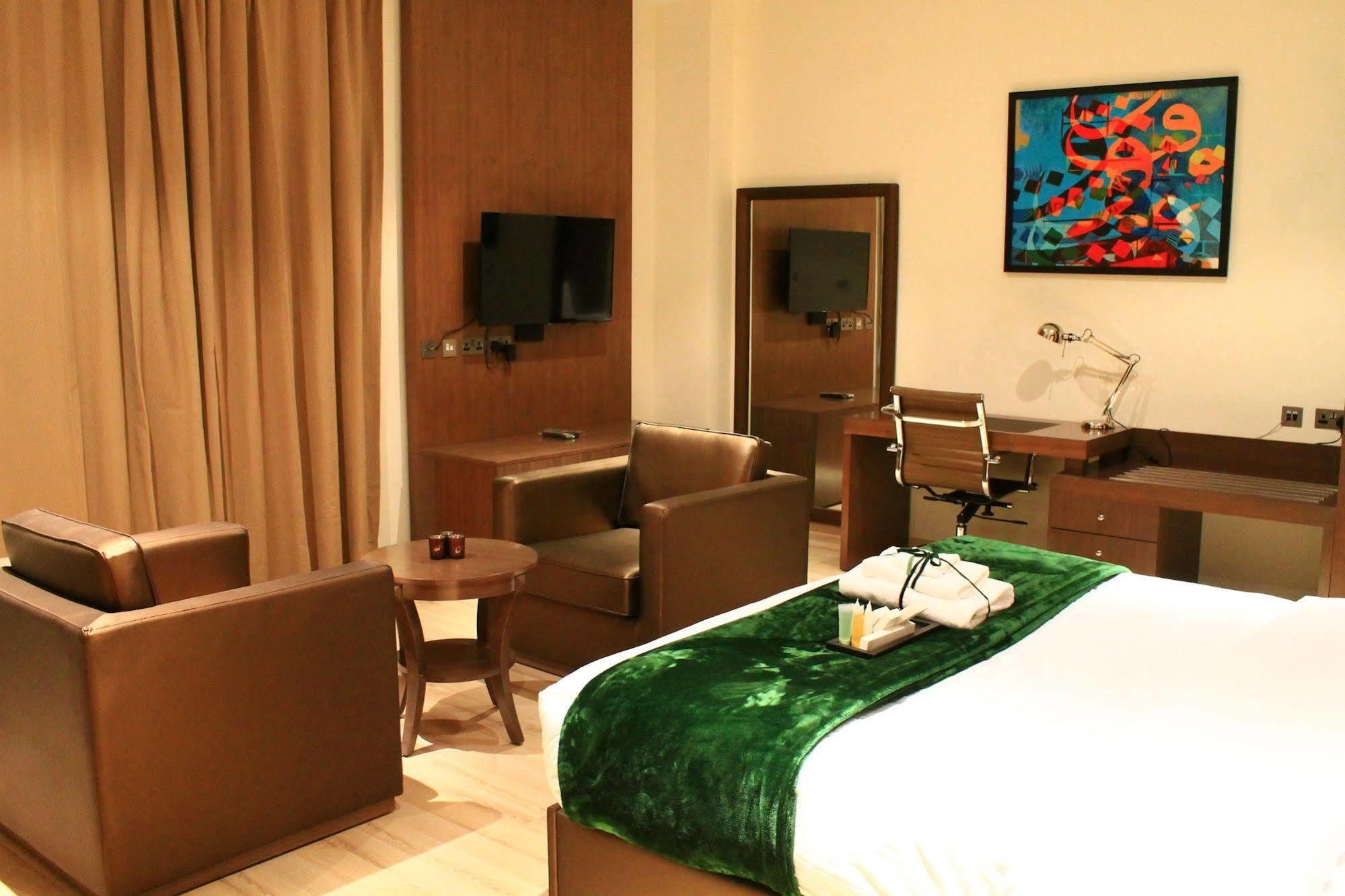 Rawda Hotel Doha Eksteriør billede