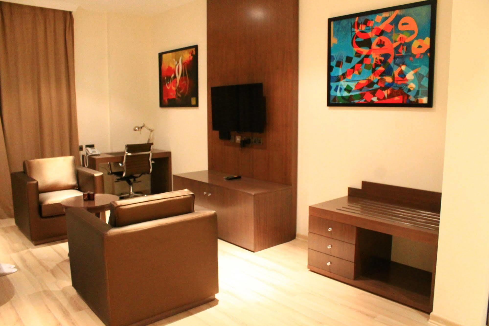 Rawda Hotel Doha Eksteriør billede