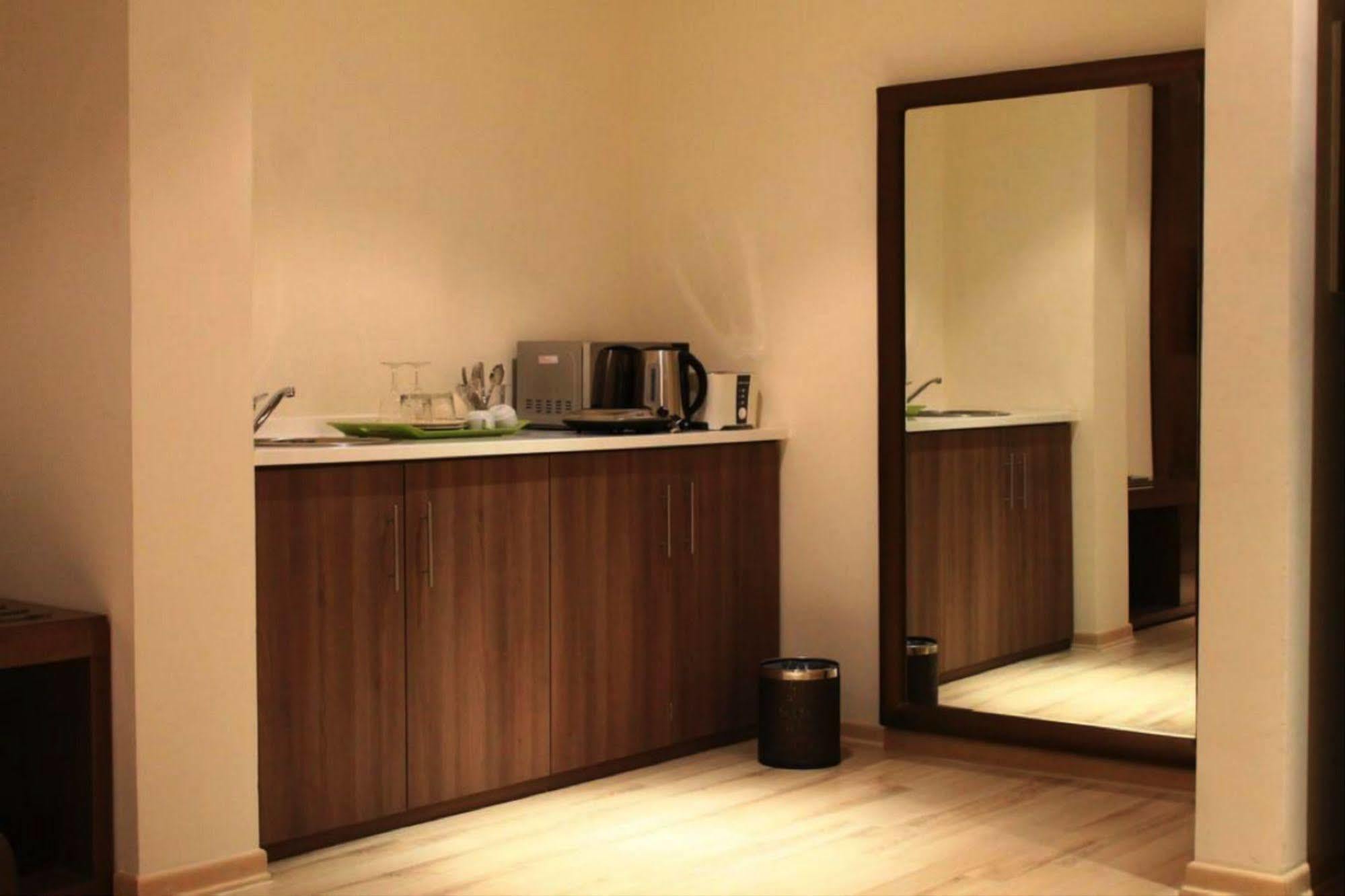 Rawda Hotel Doha Eksteriør billede